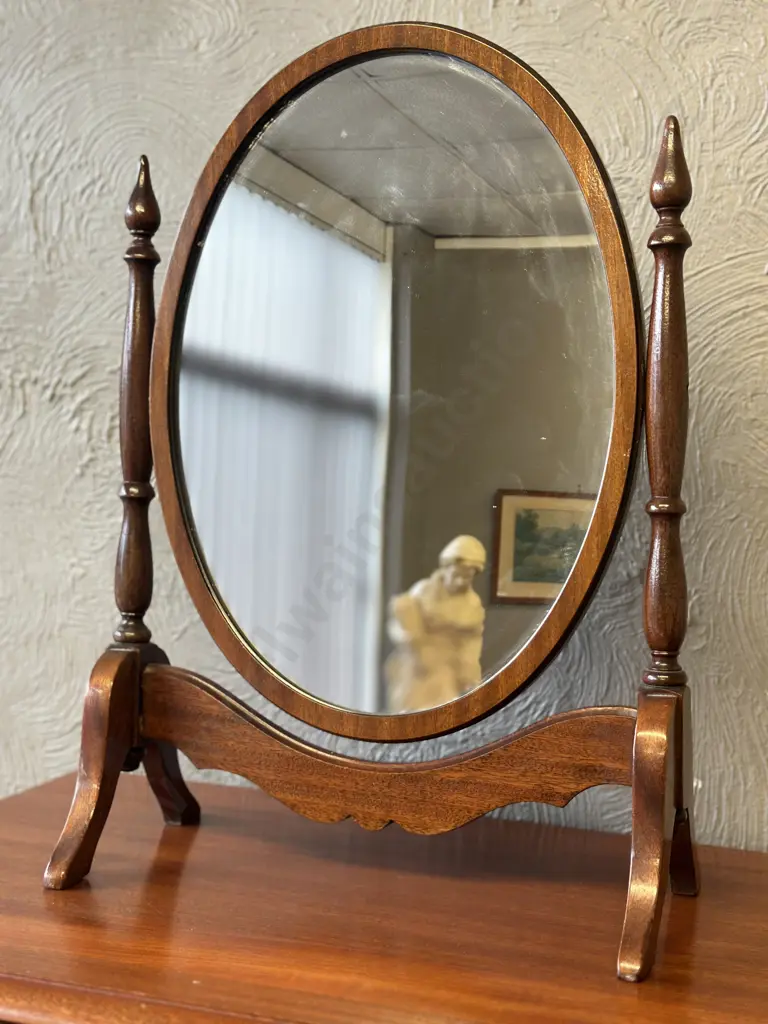 Mahogany Cheval Mirror H56cm. Image 1++